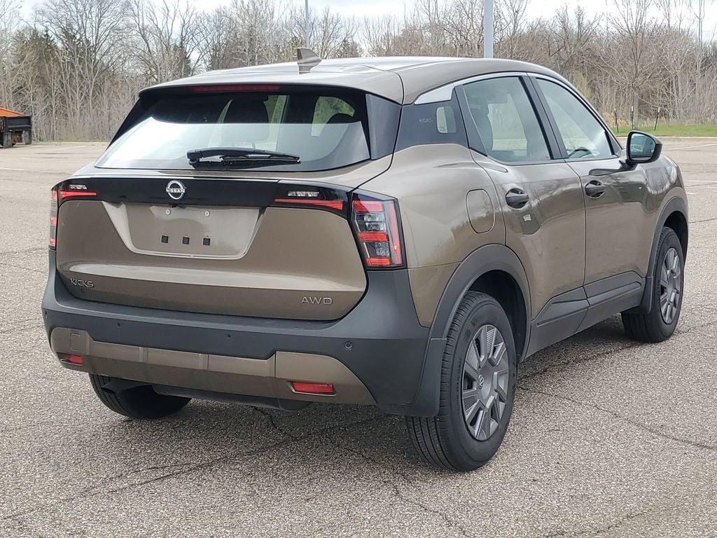 2025 Nissan Kicks S