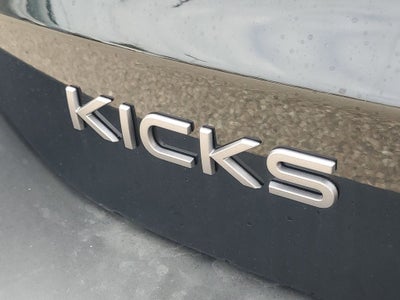 2025 Nissan Kicks SR