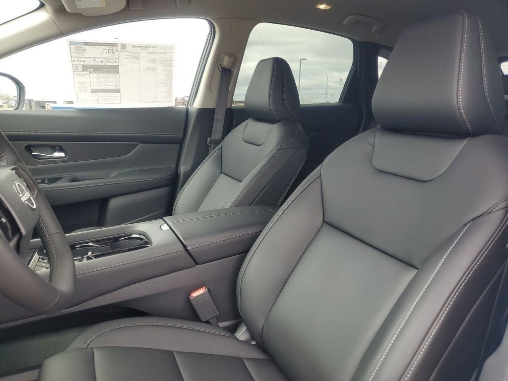 2025 Nissan Murano SV