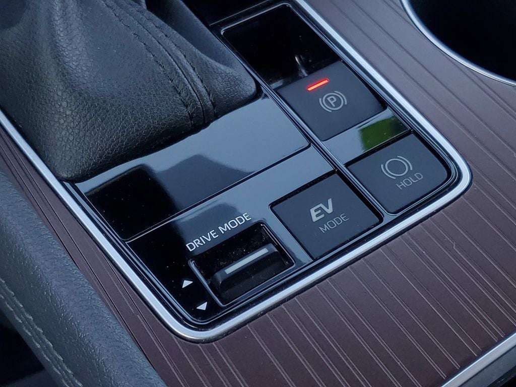 2023 Toyota Sienna LE