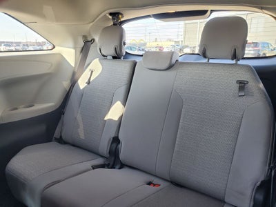 2023 Toyota Sienna LE