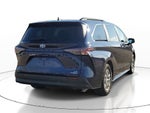 2023 Toyota Sienna LE